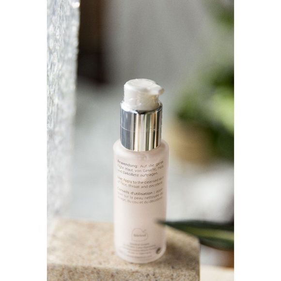 AnneMarie Borlind Cermide Vital Fluid - Picture 3 of 4